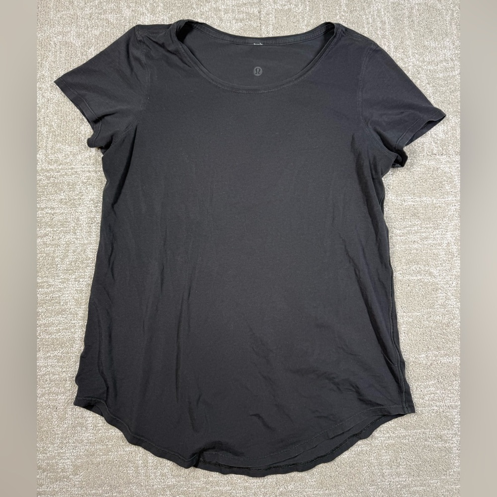 Lululemon Black Basic Short Sleeve Athletic Women Read Below
